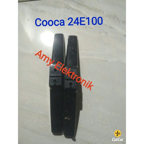 KAKI DUDUKAN TV Coocaa 24