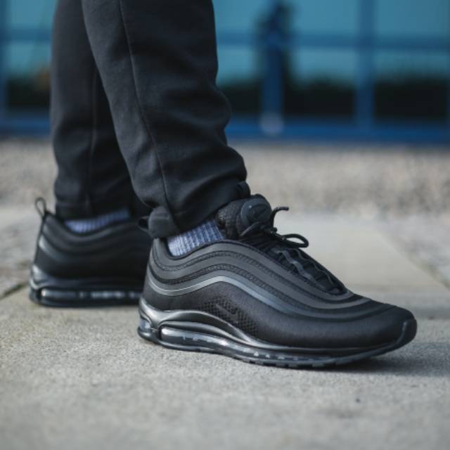 am 97 triple black