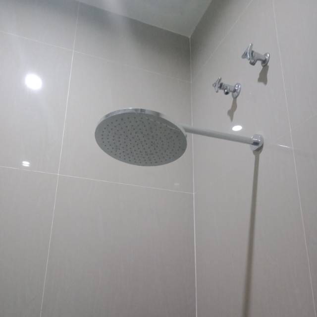 SHOWER TANAM TOTO