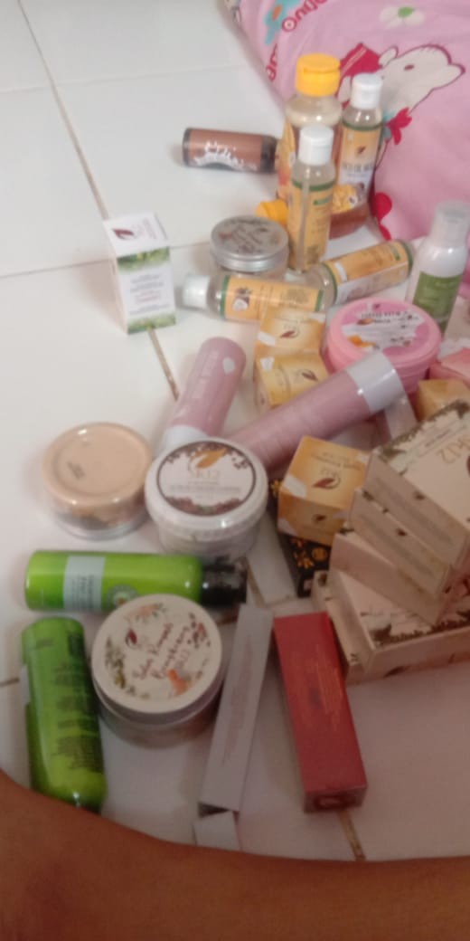 Facial Wash Bulus/ampuh Usir Mengengencangkan Kulit Wajah Sr12/mencerahkan/kulit Normal /best Seller
