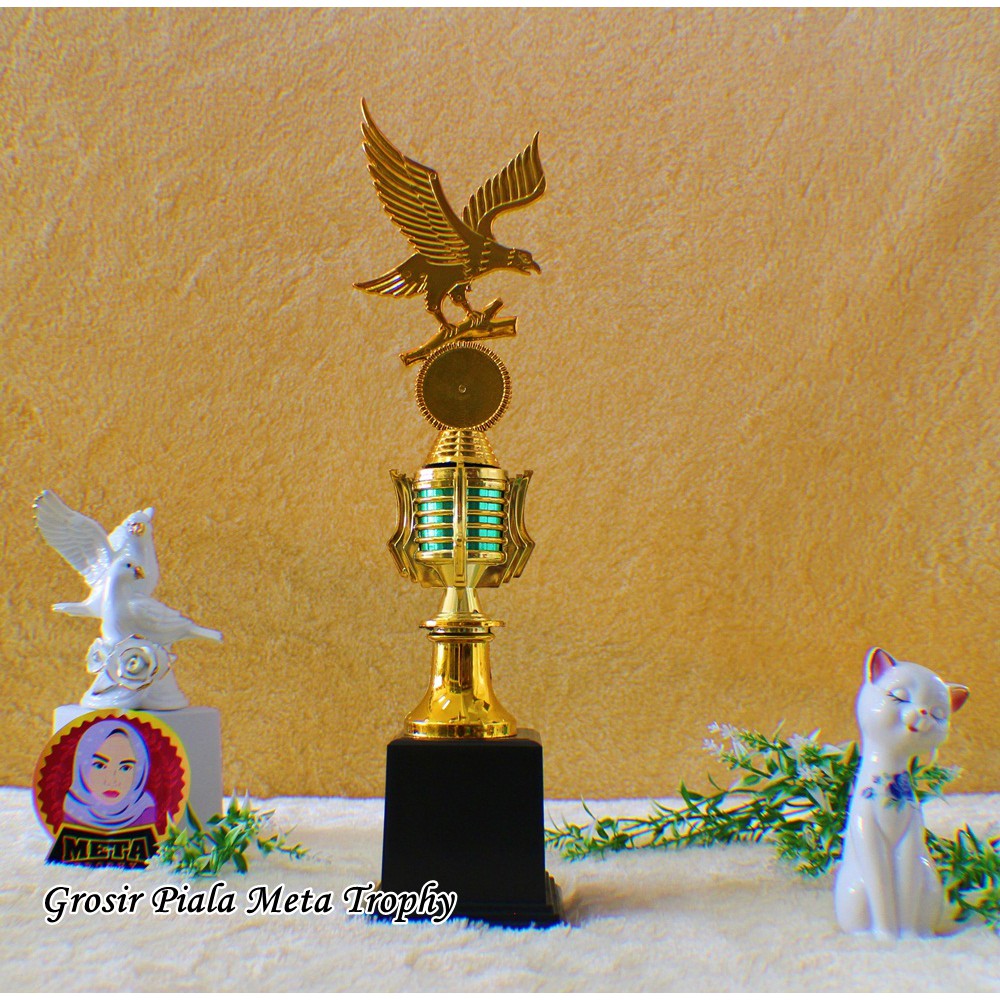 Piala Set Juara 123 & Harapan Murah Burung Kicau Mania