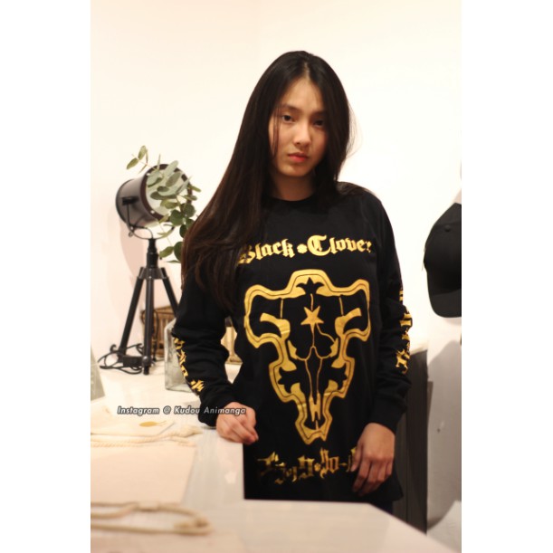 Longsleeve Blackbull Gold Black Clover