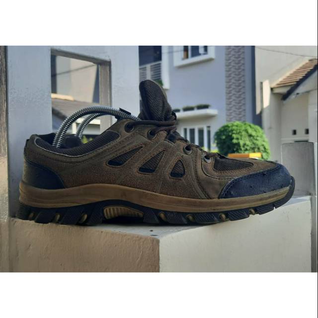 Sepatu Weinbrenner Outdoor