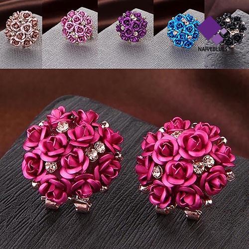 Anting Stud Desain Bunga Mekar Aksen Berlian Imitasi Gaya Elegan Untuk Wanita