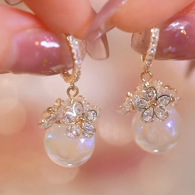 Anting Zircon Bentuk Bunga Mermaid Aksen Mutiara Warna-Warni