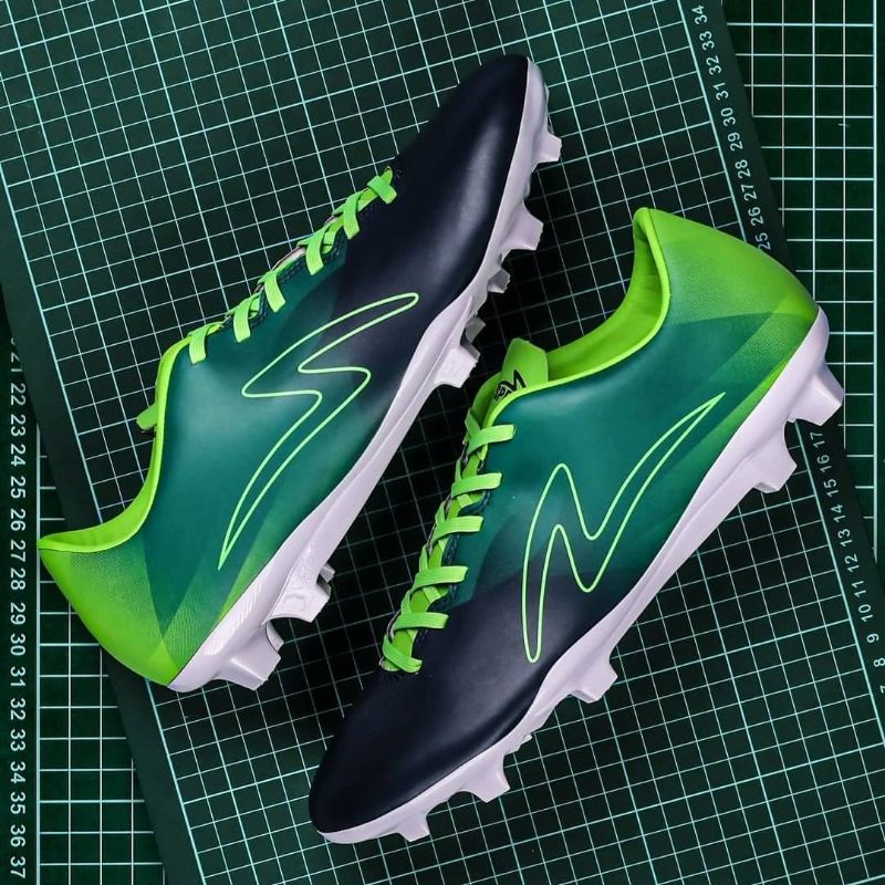 SPECS HYPERSONIC FG WHITE & GREEN