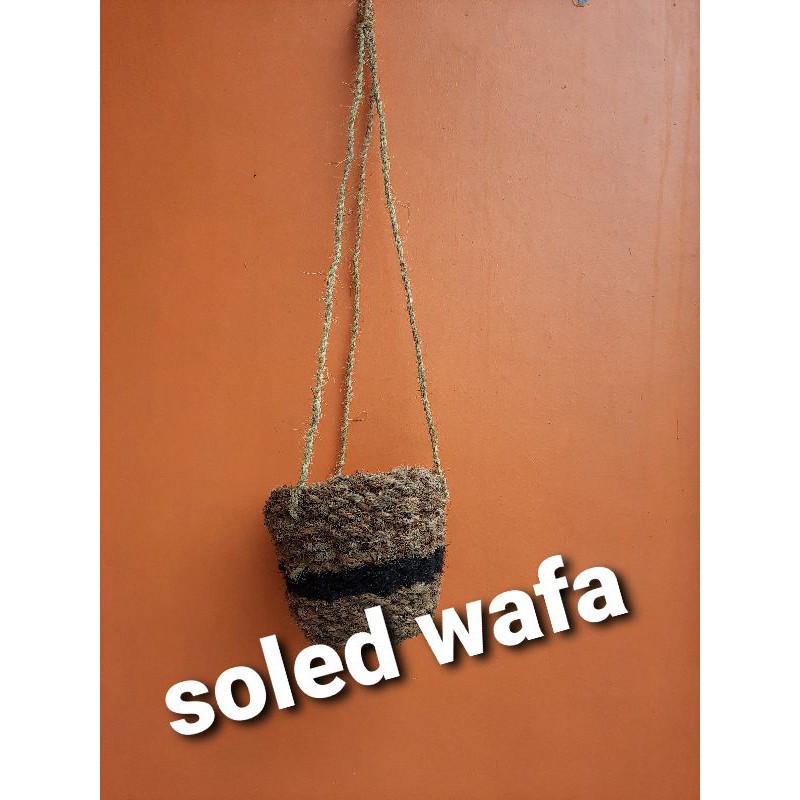 POT GANTUNG SERABUT KELAPA KOMBINASI IJUK BESAR