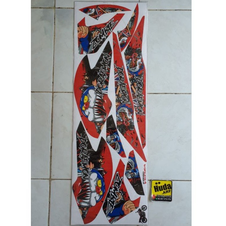 stripping sticker lis motor variasi honda CB 150 verza cb 150 verza motif doraemon zombie