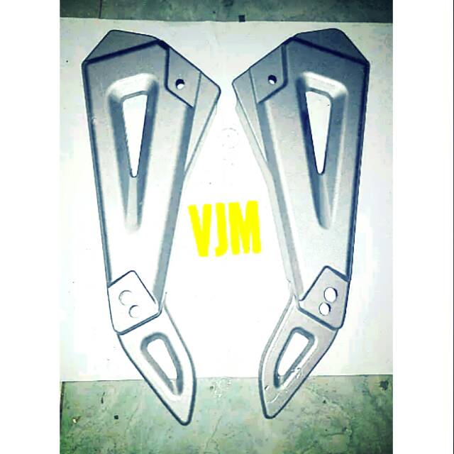 DUDUKAN FOOT STEP BELAKANG THUNDER 125