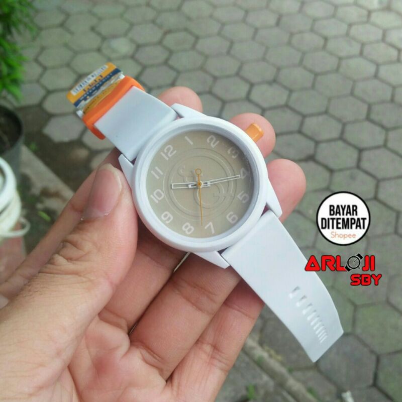 JAM TANGAN WANITA QQ SMILE RAINBOW 40MM ANALOG FREE BATREI