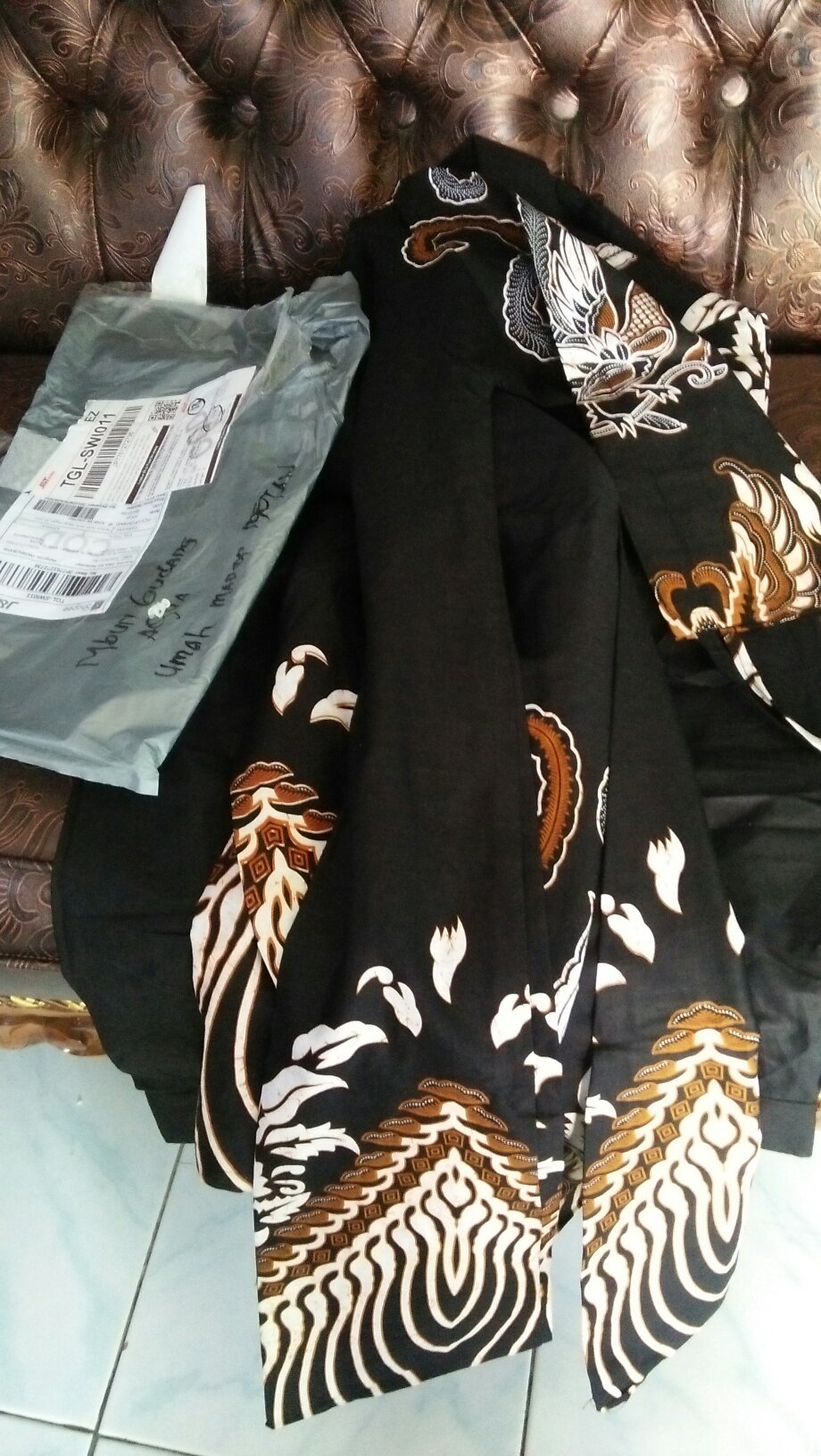 Couple Batik Eksklusif Cantik Motif Bapak Jokowi Dan Ibu Jokowi