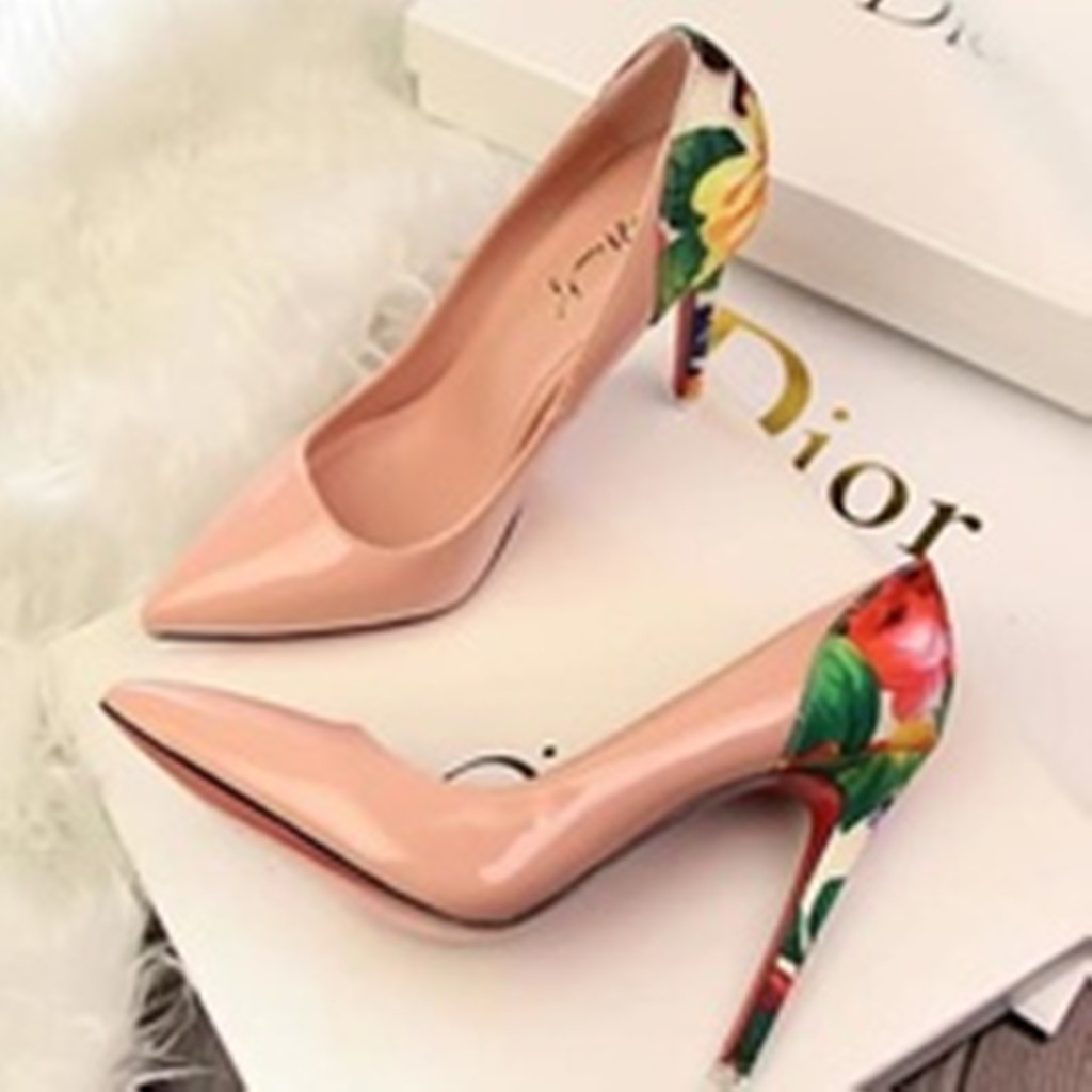 Sepatu Wanita High Heels Cream - Dior