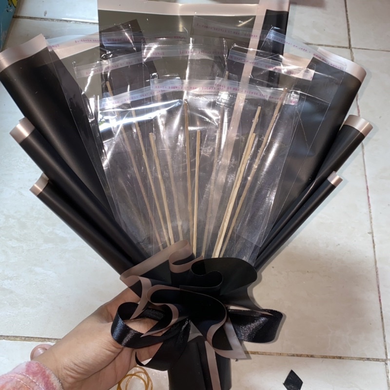 

Buket Uang Kosongan / Buket Uang Kosong Besar / Buket Uang Kosong 5 Lembar / Buket uang kosong B (free kardus) Buket premium / Buket Uang Kosong 10 Lembar / Buket Uang Kosong 3 Lembar / Buket Uang Kosong