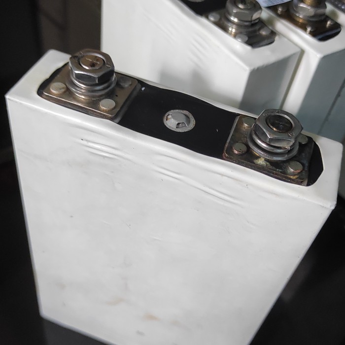 BEST QUALITY BATTERY LIFEPO4 3.2V 70AH BEST PERFOMANCE