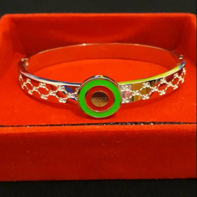 Gelang titanium bulat