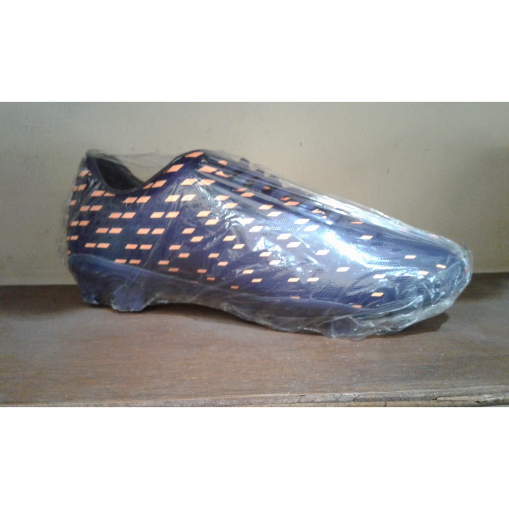 sepatu bola anak merk calci