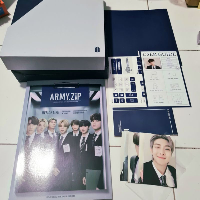 [SHARING] BTS - ARMY ZIP MEMBERSHIP KIT 8TH Fankit File track / poster / User guide sticker/ Photoca