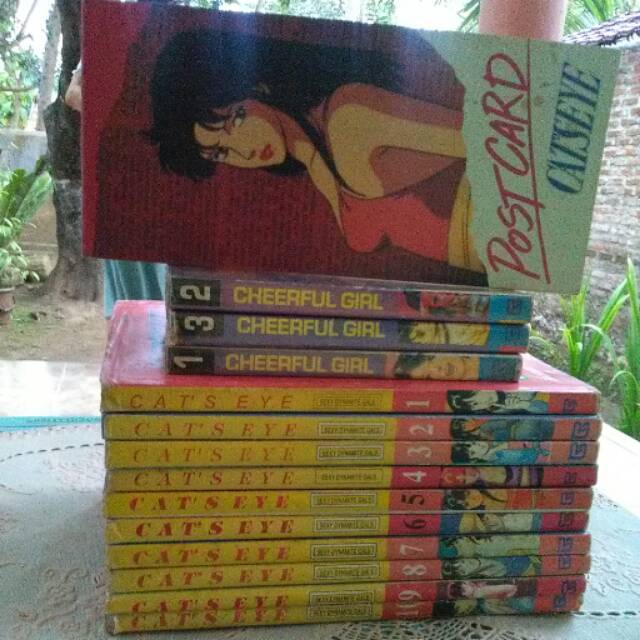 

Set komik Cat's eye 1-10,cheerfull girl 1-3 + post card by tsukasa hojo