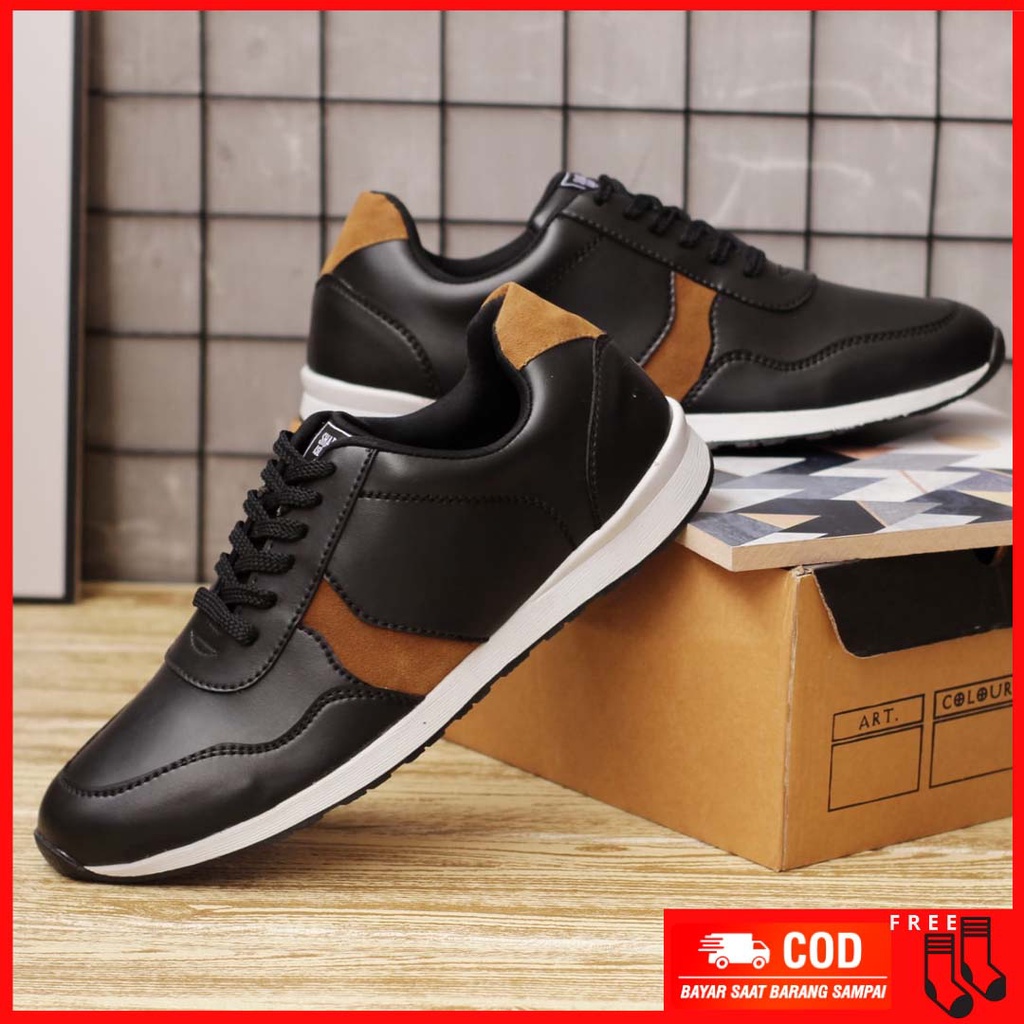 MOLK|Sepatu Casual Sneaker Pria Keren Ori Polos Simple Kekinian Sepatu Joging Cowok Main Gaya Original Distro
