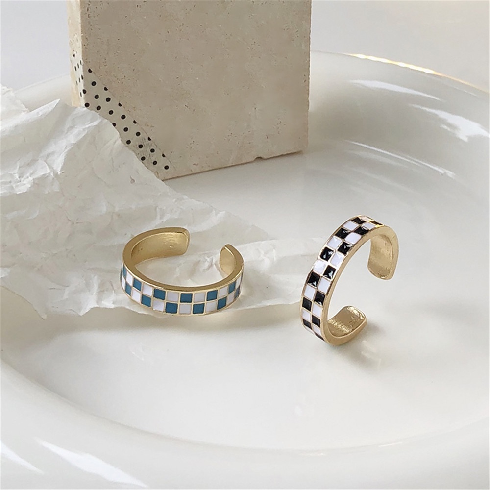 Cincin Jari Telunjuk Model Terbuka Motif Kotak-Kotak Hitam Putih Gaya Korea Untuk Wanita