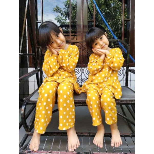 setcel anak polkadot