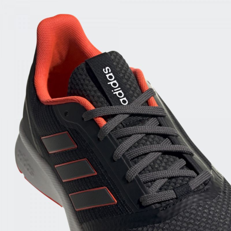 eh1856 adidas