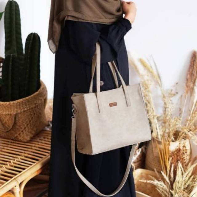 Ellen Ivory by Kalani Bags