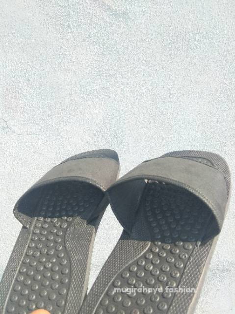 Sandal Hotel Polos Tebal 6-7 Mm-3