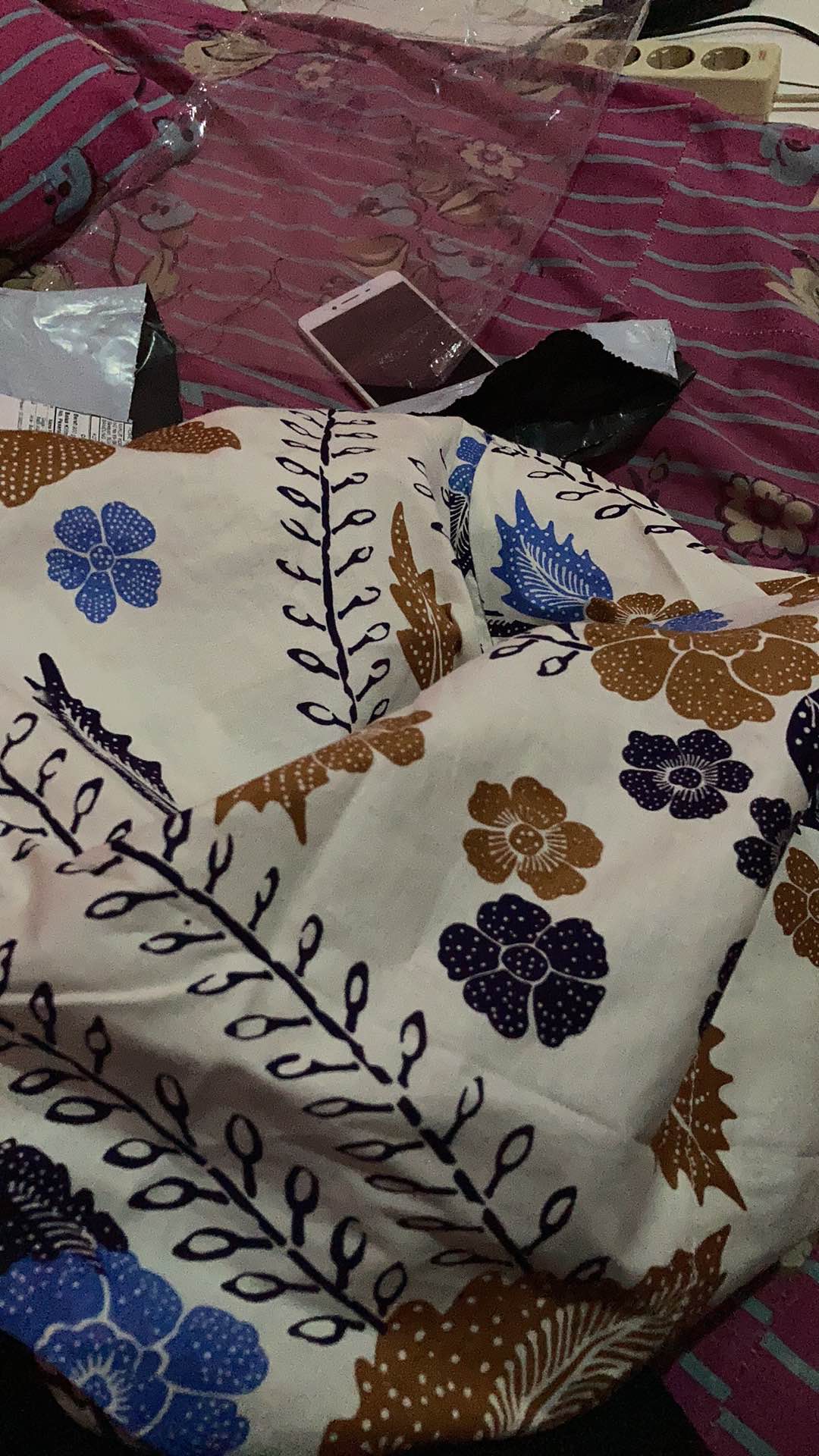 Aria - Bomber Jaket Batik Wanita