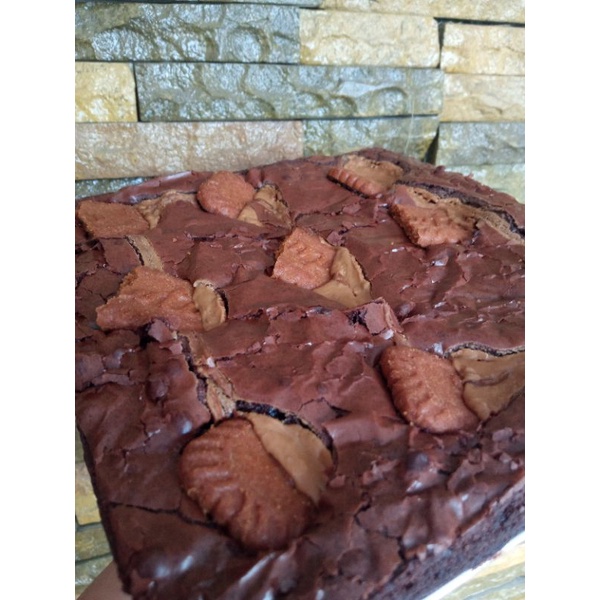 

Fudgy Brownies Lotus Biscoff 20x20 Dapur Putri