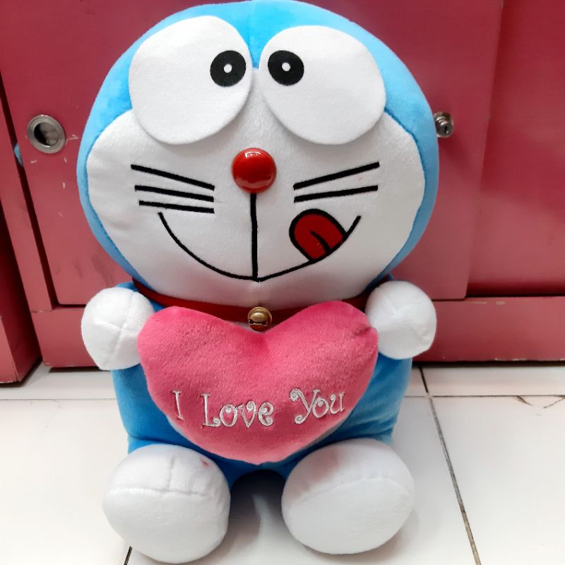 Boneka Doraemon Love Xl