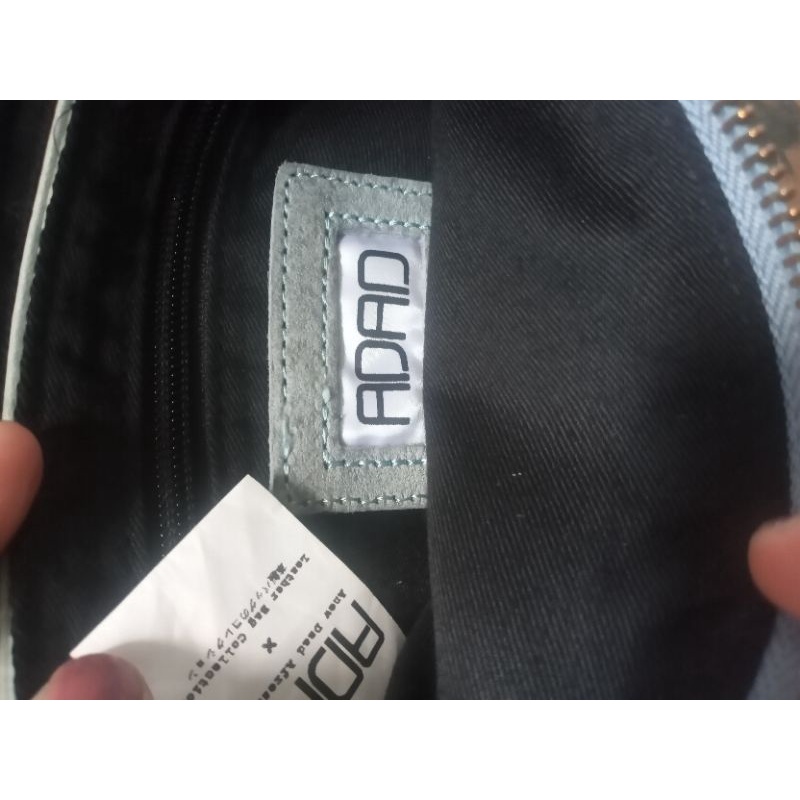 adad sling bag