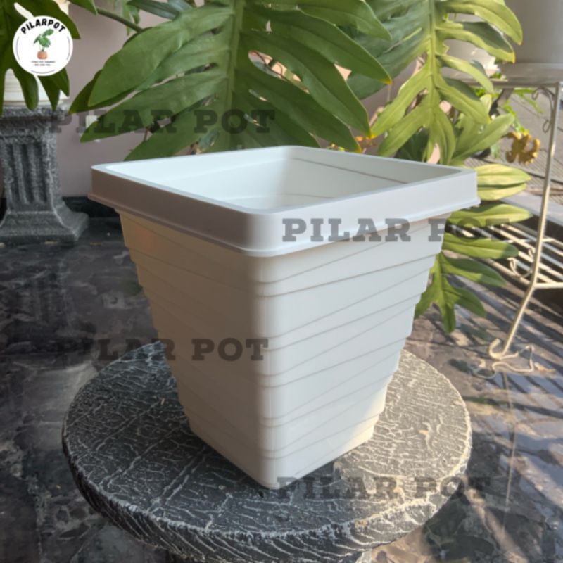 pot bunga tanaman kotak tinggi kenanga 181 putih 18cm - KENANGA 181