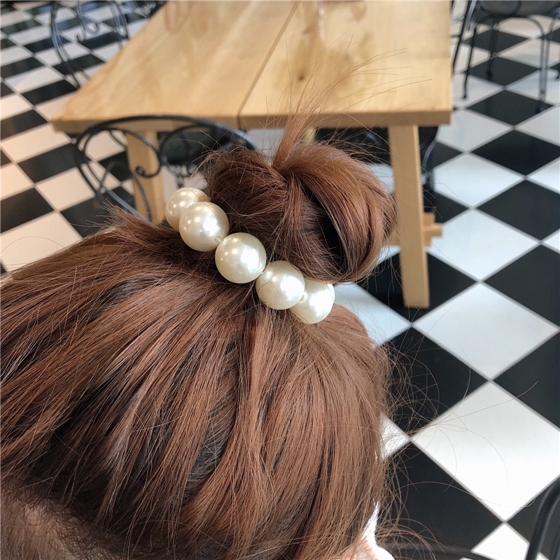 Karet Rambut Ponytail Elastis Aksen Mutiara Besar Ala Korea Untuk Wanita