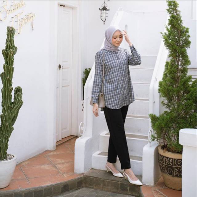 Daily shirt by Heaven Lights (Preloved)