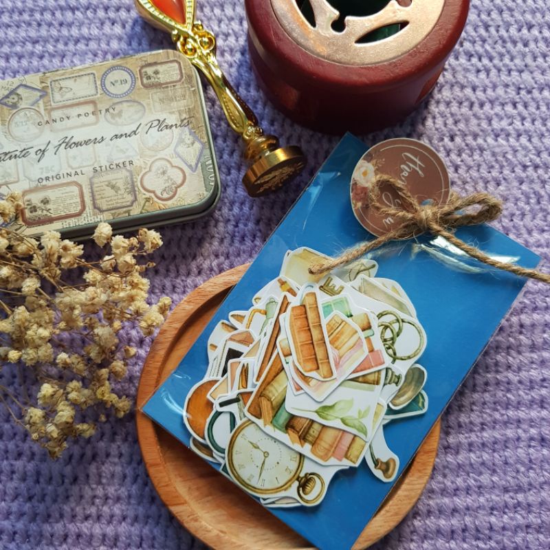 

Sticker Journal - Vintage Dark Academia Mix 1