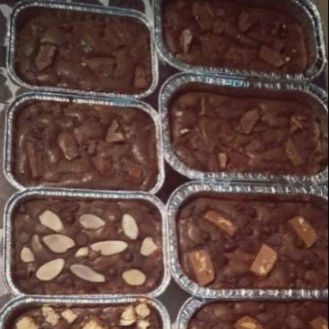 

Mini Fudgy Brownies Silverqueen uk 13*8