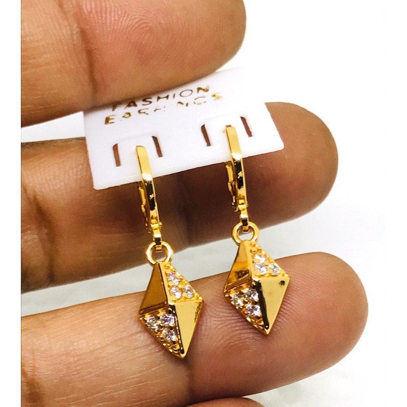 anting wanita //anting gantung//anting jurai //perhiasan //anting permata