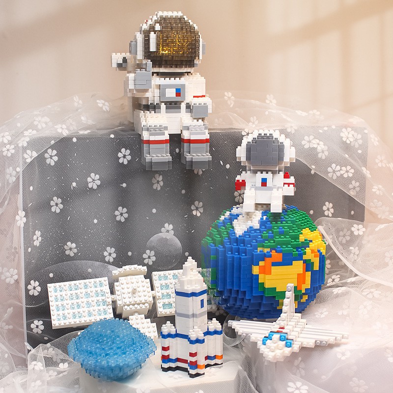 Astronot Blok Bangunan Berlian Partikel Kecil Miniatur Merakit Partikel Kecil Mainan Edukasi Blok Bangunan Antariksa Astronot Anak Mini 3D Model Puzzle