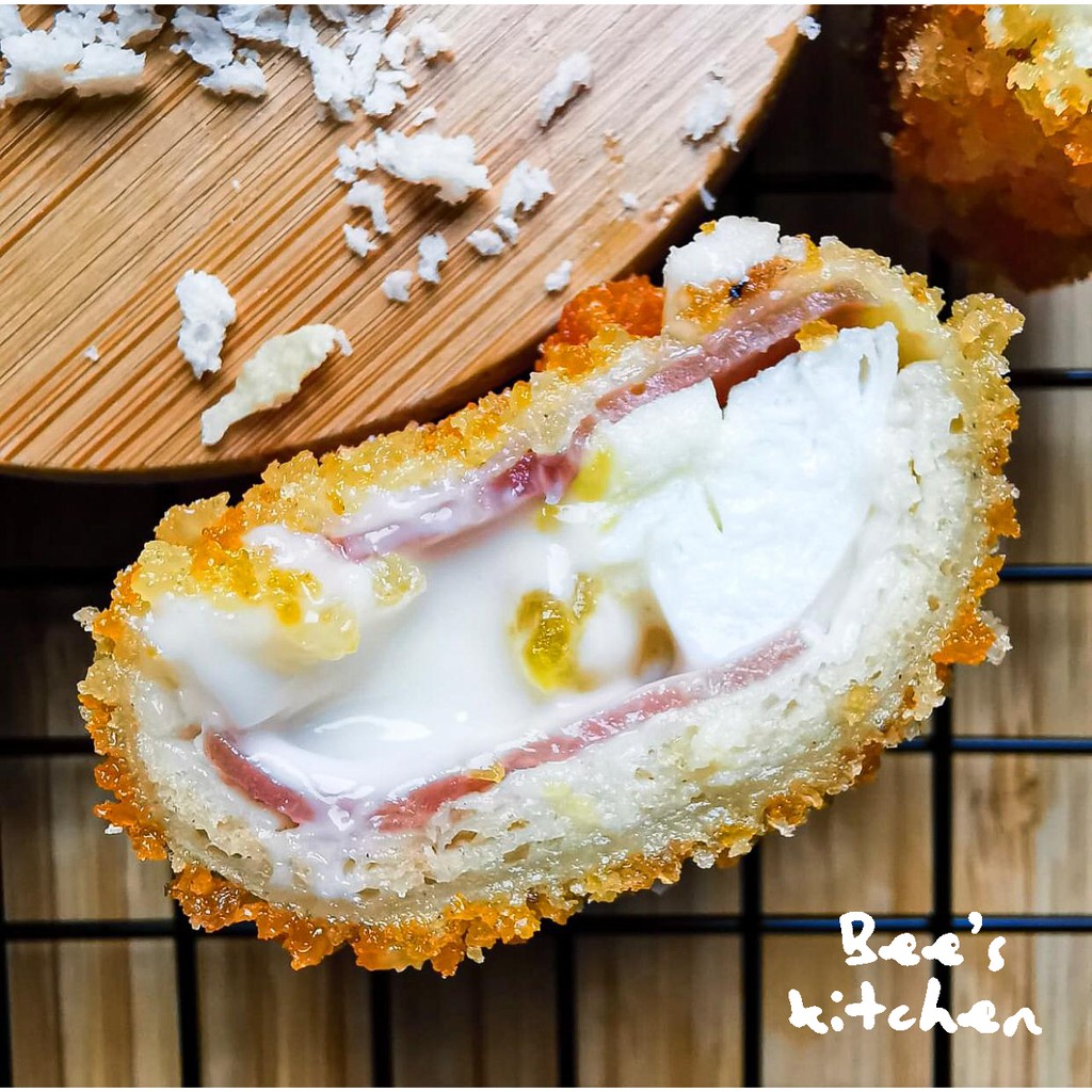 

Risoles Cheese Smoked Beef (Frozen & Vacum Pack)