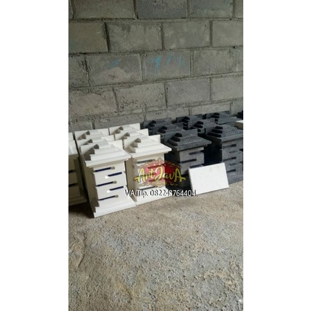 Lampion Tempel Batu Paras