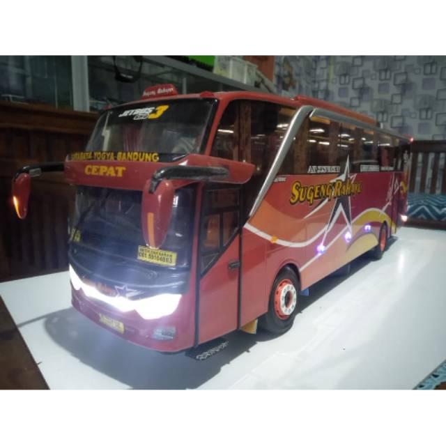 Miniatur bis skala 1 20 bagaz nfu full lampuan strobo