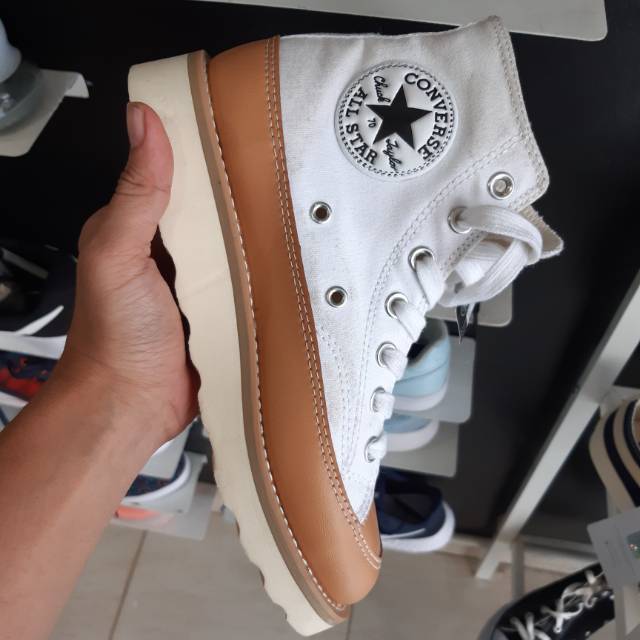 Converse boots white