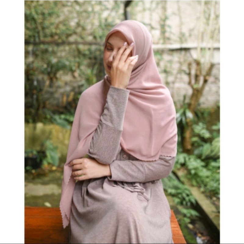 LASERCUT MIRACLE VOILE SCARF - ZYSKU XENA