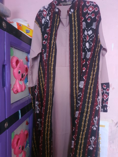 Gamis Cut Meyriska Batik Kampus