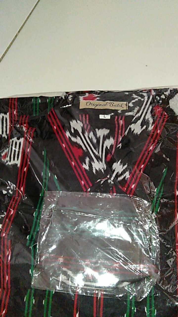 Blus Kerah Salur Batik Kampus