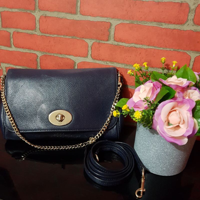 preloved Tas Sling Coach Navy