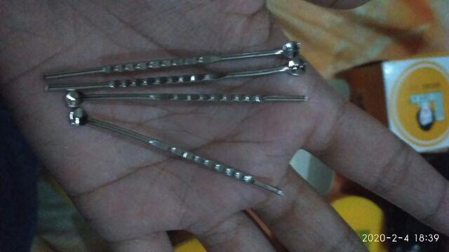 Korek Kuping Besi Warna Warni Cantik