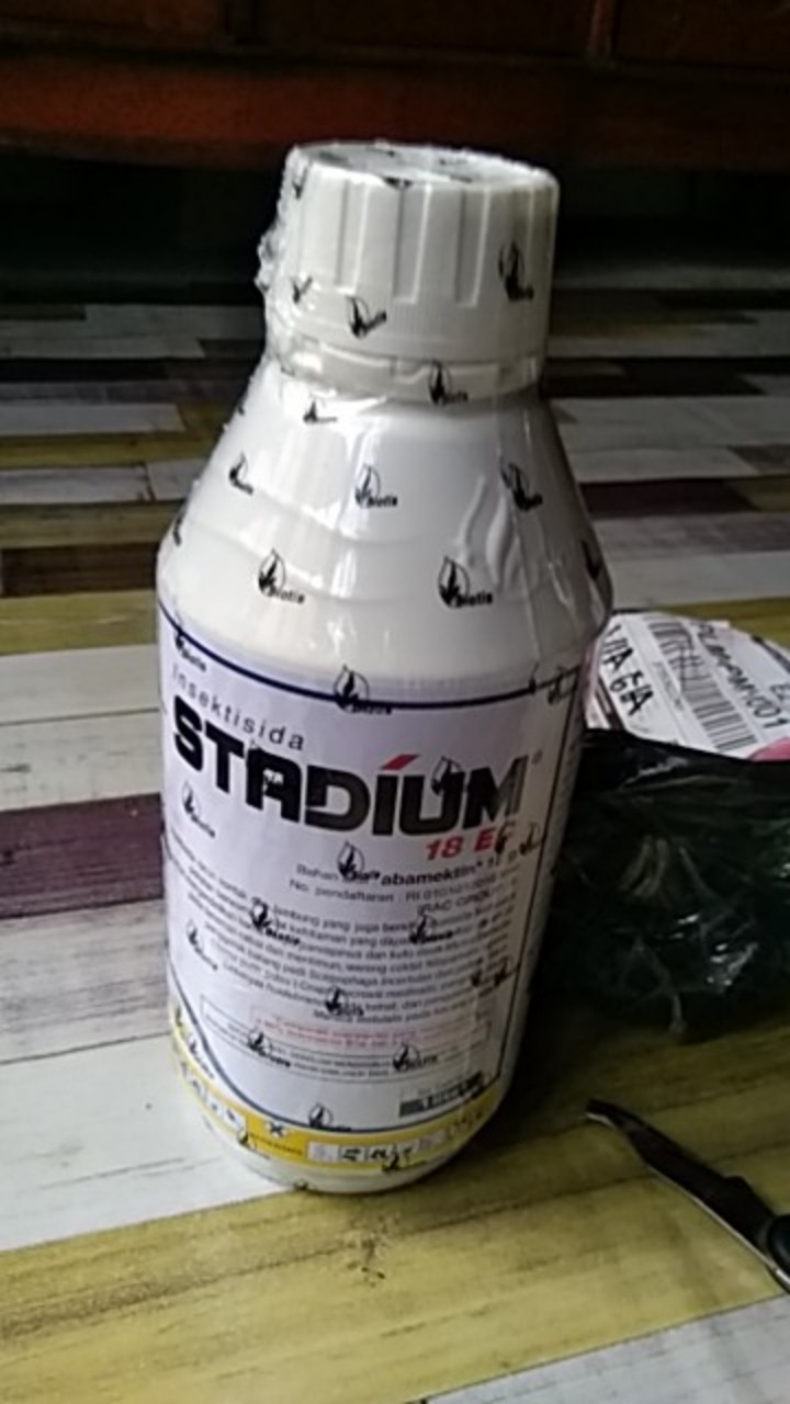 Insektisida Stadium 18ec 1l Untuk Trips, Wereng, Kutu Daun