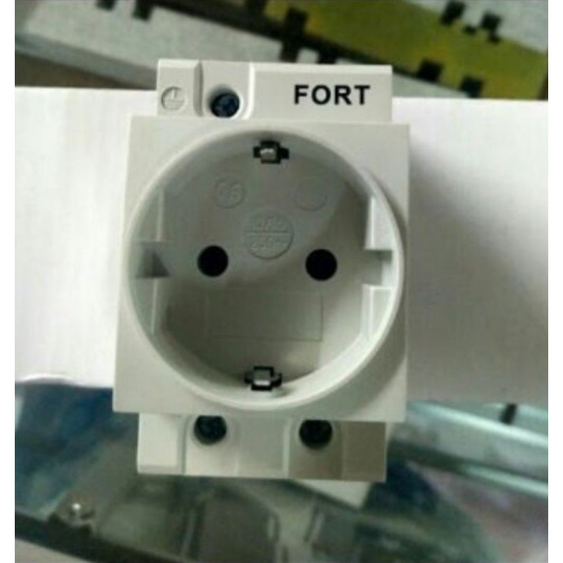 Stop kontak din rail fort / colokan listrik din rail
